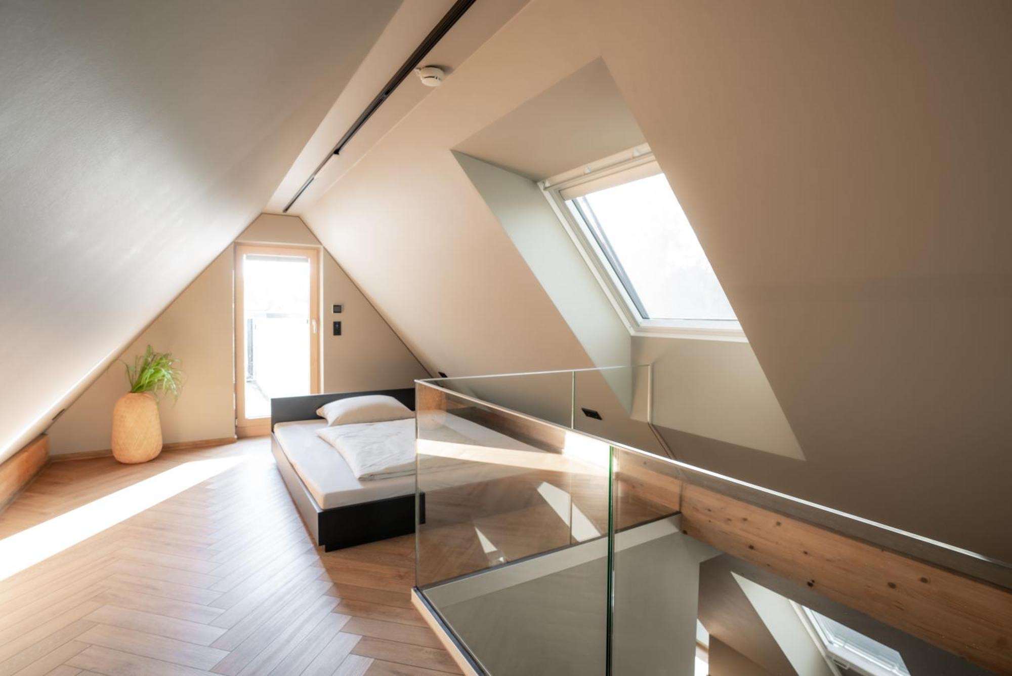 Hotel Nice Laupheim Esterno foto