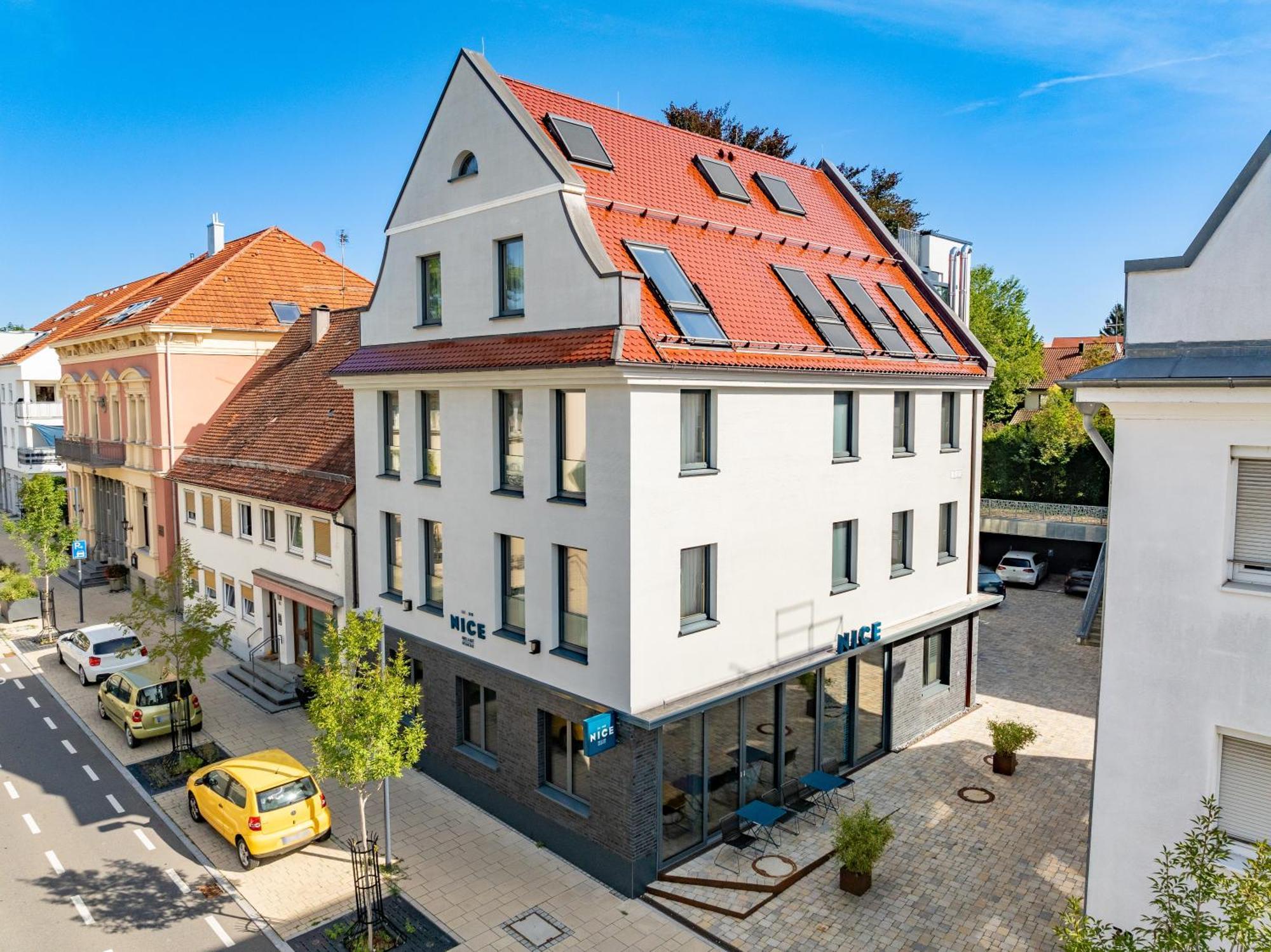 Hotel Nice Laupheim Esterno foto