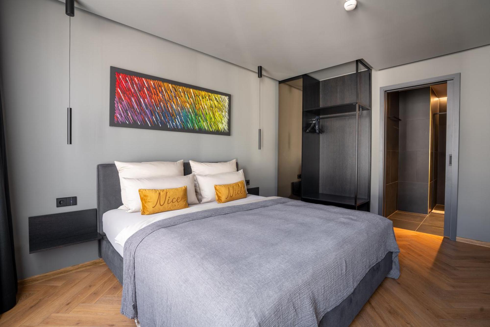 Hotel Nice Laupheim Esterno foto